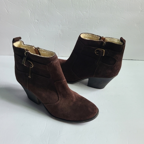 LUCKY BRAND BROWN suede ankle booties - Picture 1 of 8